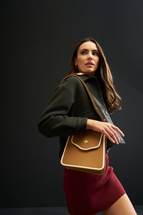 Lucky Bees Bolso Bandolera Camel y Crema Lucky Bees Bolso Bandolera Camel y Crema